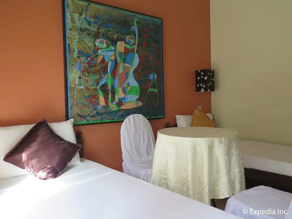 Oyo 200 Ponce Suites Art Hotel Davao