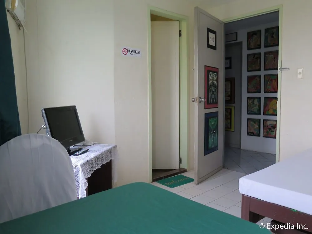 Oyo 200 Ponce Suites Art Hotel Davao