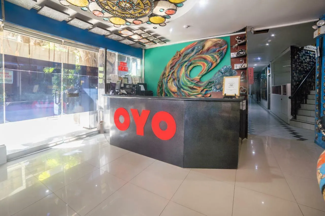 Oyo 200 Ponce Suites Art Hotel Davao