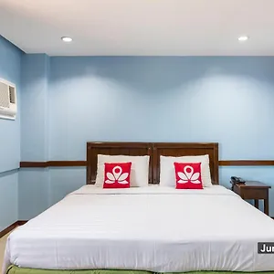 2* Hotel Zen Roxas Avenue