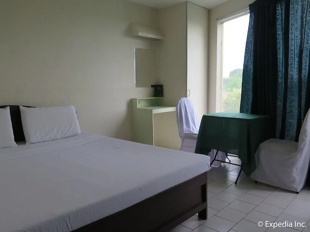 Oyo 200 Ponce Suites Art Hotel Davao