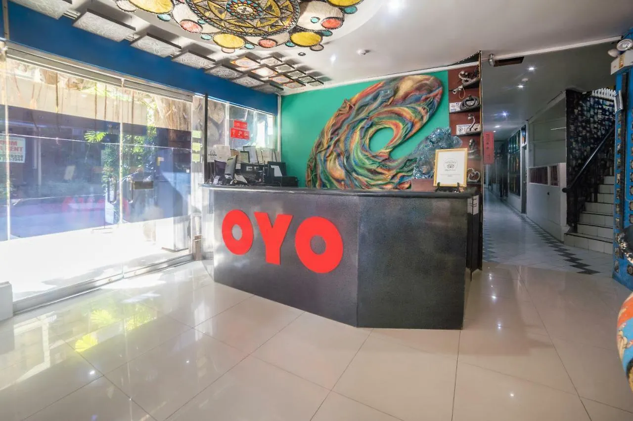 Oyo 200 Ponce Suites Art Hotel Davao 2*,  Philippines